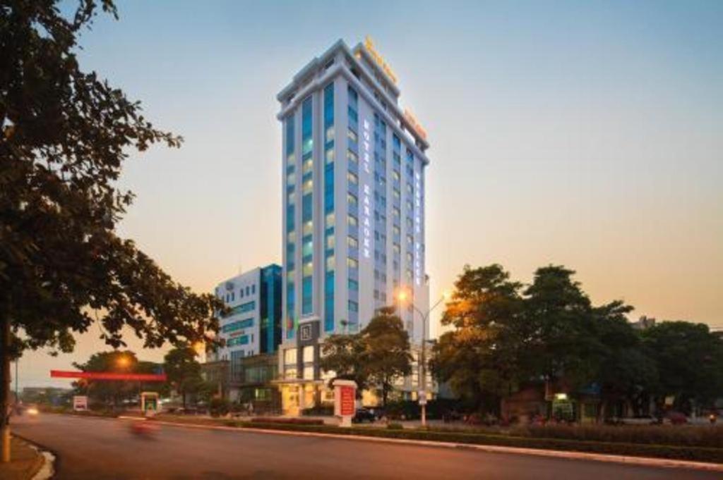 Royal Palace Hotel Tuyen Quang Exterior foto